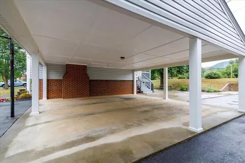 175 Southwest Ave, Buchanan, VA 24066 photo 32