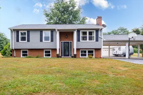 175 Southwest Ave, Buchanan, VA 24066
