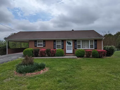 975 Diamond Ave, Rocky Mount, VA 24151