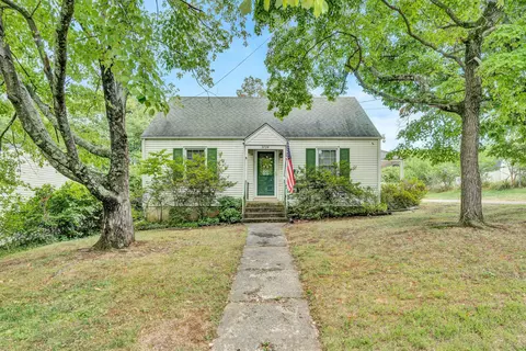 3734 Bear Rd SE, Roanoke, VA 24014