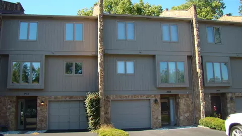3414 Londonderry Ct, Roanoke, VA 24018