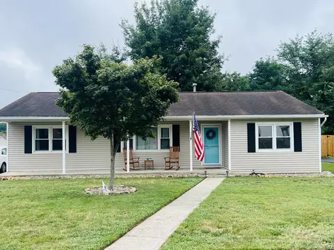 5811 Old Manor Dr, Roanoke, VA 24019