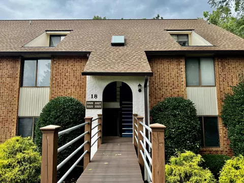 3325 Forest Ct, Roanoke, VA 24018