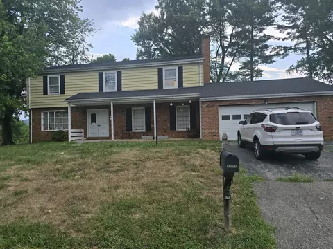 3002 Northside Rd, Roanoke, VA 24019