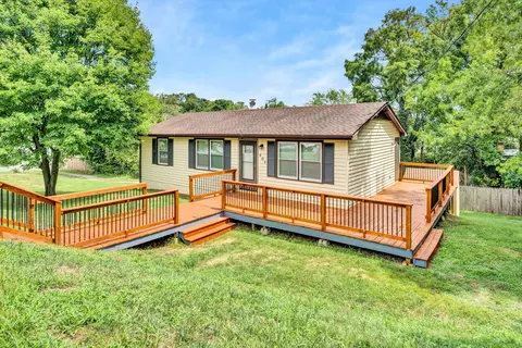 604 Vinton Mill Ct NE, Roanoke, VA 24012