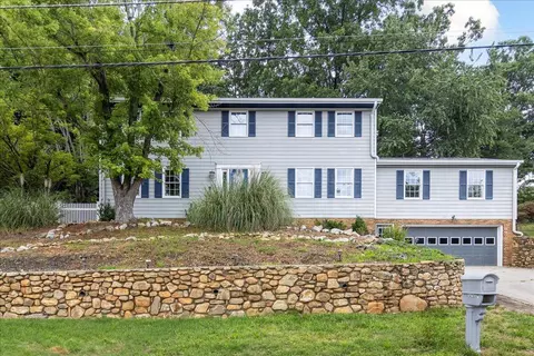 3428 Canter Cir, Roanoke, VA 24018