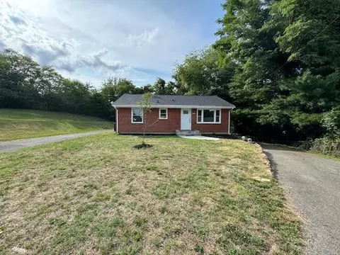 480 Frances Dr NW, Roanoke, VA 24017