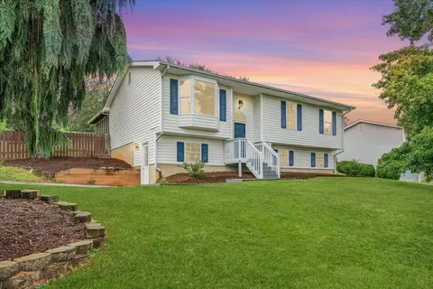 444 N Rome Dr, Roanoke, VA 24019