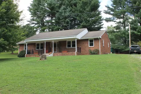 2780 Blue Ridge Tpke, Fincastle, VA 24090
