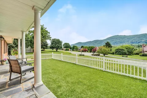 4604 Phyllis Rd, Roanoke, VA 24012 photo 2