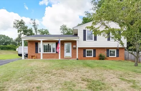 1029 Anchor Dr, Roanoke, VA 24012