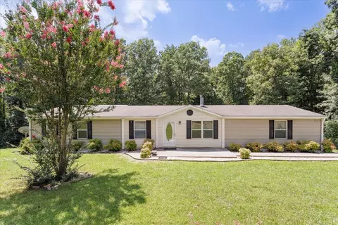1145 Allison Dr, Vinton, VA 24179