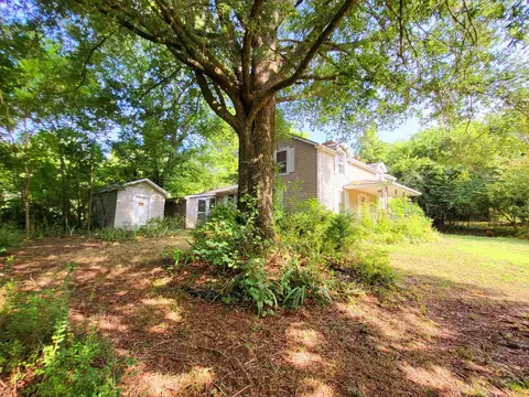 8101 Museville Rd, Chatham, VA 24531