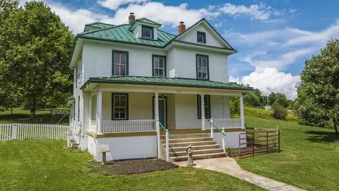 1606 Union School Rd SW, Floyd, VA 24091