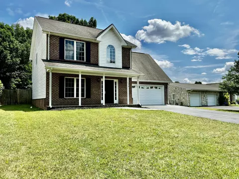 7910 Wood Haven Rd, Roanoke, VA 24019