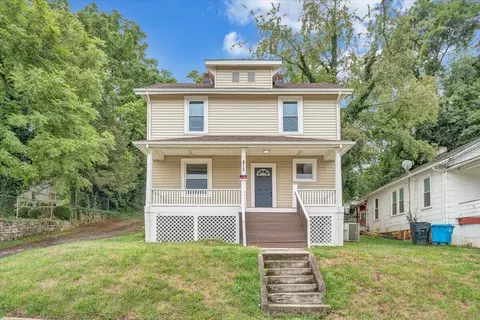 813 Dent St SE, Roanoke, VA 24013