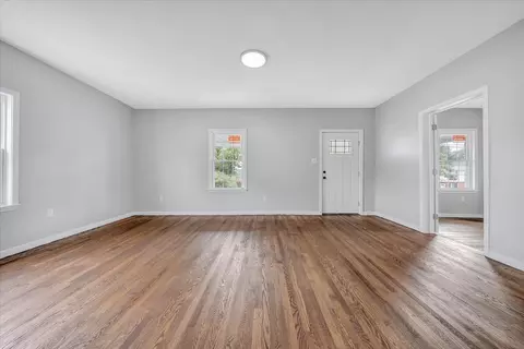 340 E Augusta Ave, Vinton, VA 24179 photo 2
