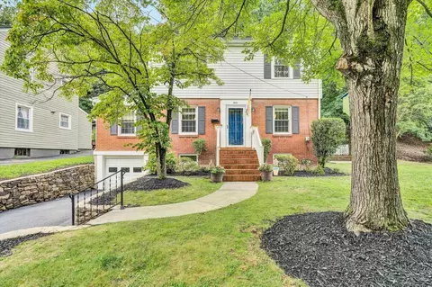 3010 Corbieshaw Rd SW, Roanoke, VA 24015