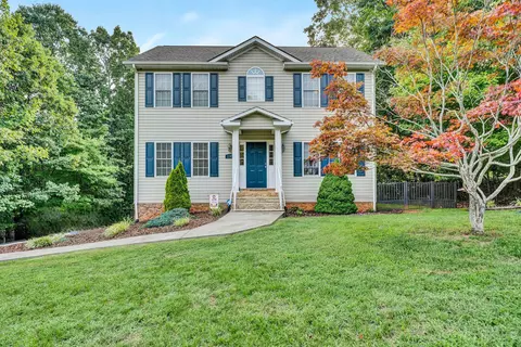 1049 Jewel Trl, Moneta, VA 24121