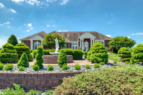 4251 Childress Rd, Christiansburg, VA 24073