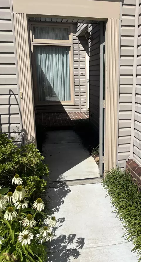 1977 Ashley Ln SW, Roanoke, VA 24018