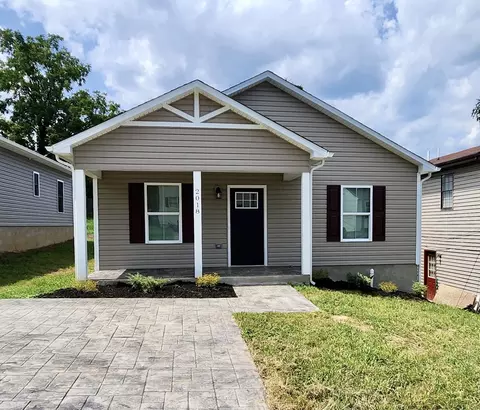 2018 Wallace Ave NE, Roanoke, VA 24012