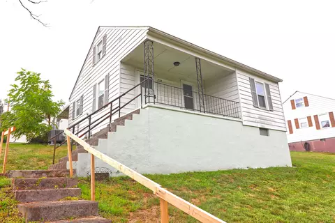 7524 Peppers Ferry Blvd, Fairlawn, VA 24141