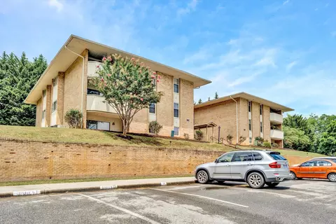 5260 Crossbow Cir #1A, Roanoke, VA 24018
