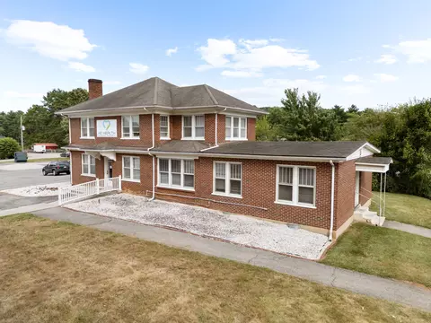Exterior - 815 E Main St, Floyd, VA 24091 photo 15 of 16