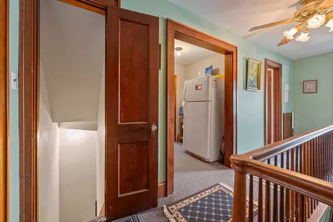 Entry Way - 815 E Main St, Floyd, VA 24091 photo 15 of 17