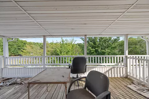 Exterior - 815 E Main St, Floyd, VA 24091 photo 5 of 16