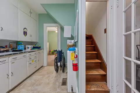 Entry Way - 815 E Main St, Floyd, VA 24091 photo 6 of 17