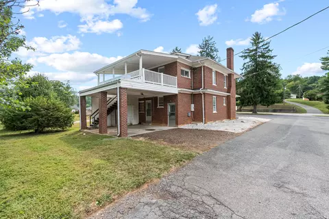 Exterior - 815 E Main St, Floyd, VA 24091 photo 10 of 16