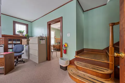 Entry Way - 815 E Main St, Floyd, VA 24091 photo 4 of 17