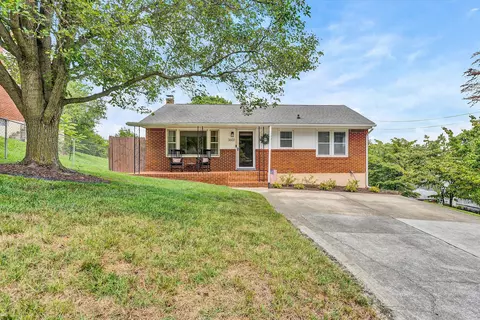 3601 Brandywine Ave, Roanoke, VA 24018