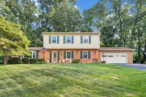 3608 Verona Trl, Roanoke, VA 24018
