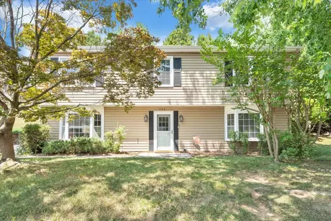 720 Bonnie Ln, Salem, VA 24153