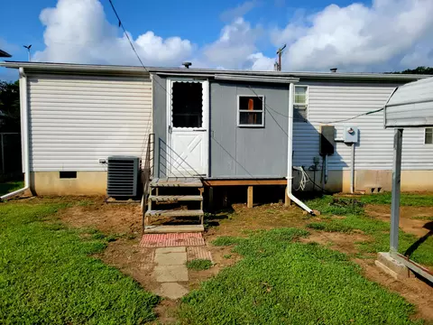 403 Tannery Rd, Iron Gate, VA 24448 photo 4
