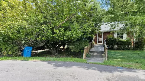 1719 Leon St NW, Roanoke, VA 24017