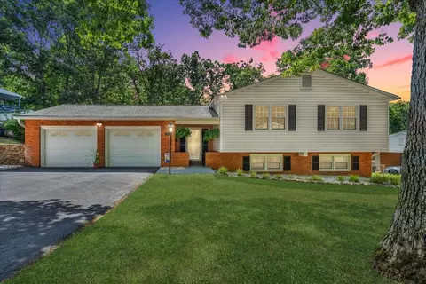 3968 Chaparral Dr, Roanoke, VA 24018