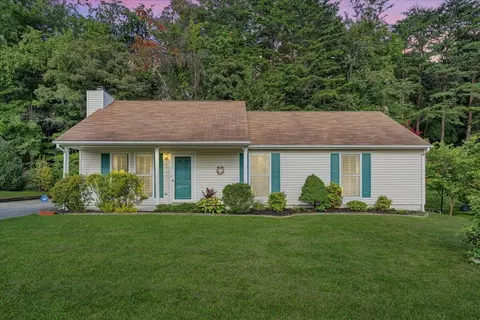 4743 Horseman Dr NE, Roanoke, VA 24019