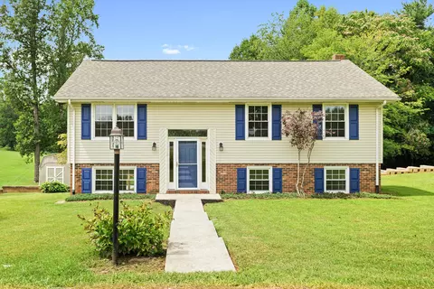 4411 Waidsboro Rd, Ferrum, VA 24088