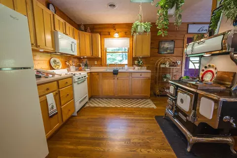 Kitchen - 2311 Central Academy Rd, Stuart, VA 24171 photo 2 of 5