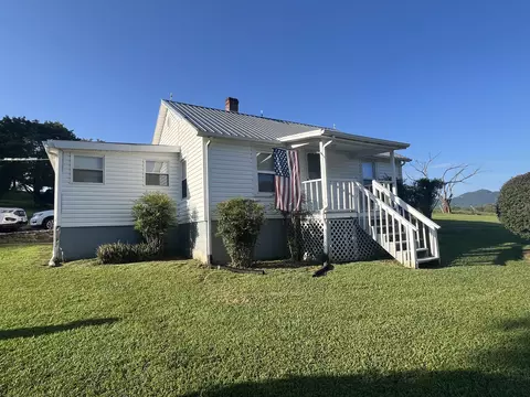 26 Copps Hill Rd, Buchanan, VA 24066