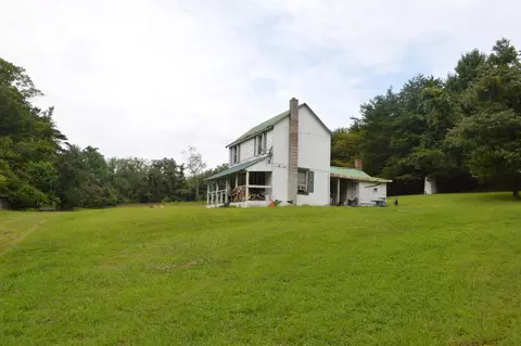 000 Little Mountain Trl, New Castle, VA 24127