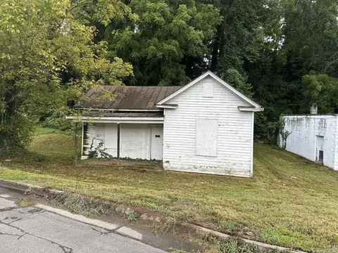 602 S Memorial Blvd, Martinsville, VA 24112