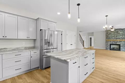 Kitchen - 156 Bermuda Dr, Hardy, VA 24101 photo 2 of 3