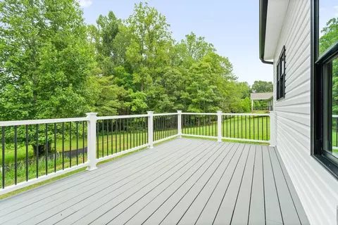 Exterior - 156 Bermuda Dr, Hardy, VA 24101 photo 4 of 9