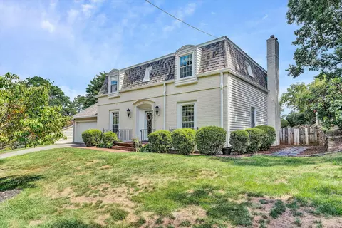 3728 Kentland Dr, Roanoke, VA 24018
