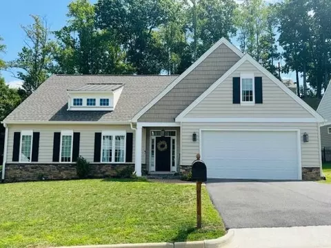 7064 Fairway Ridge Ct, Salem, VA 24153